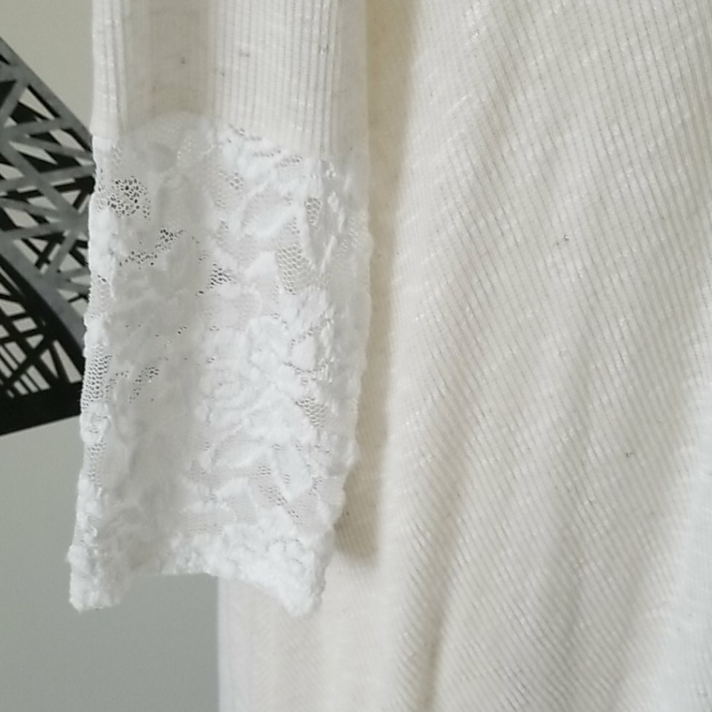Alterd State top - Picture 2 of 6